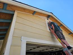 How To Choose The Right Materials for Your Siding Installation in 'Charlack, MO